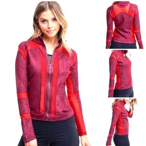 NWT LA SOCIETY Chic Women's Burgundy and Red ZIPPERED Jacket